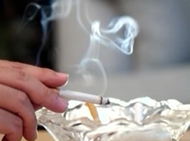 タバコのニオイを消臭する例